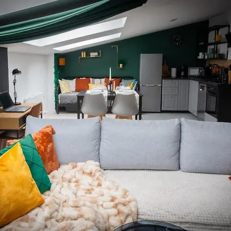 Soft Loft Apartment, Air Condition, 3 Beds, Kazimierz * Krakow